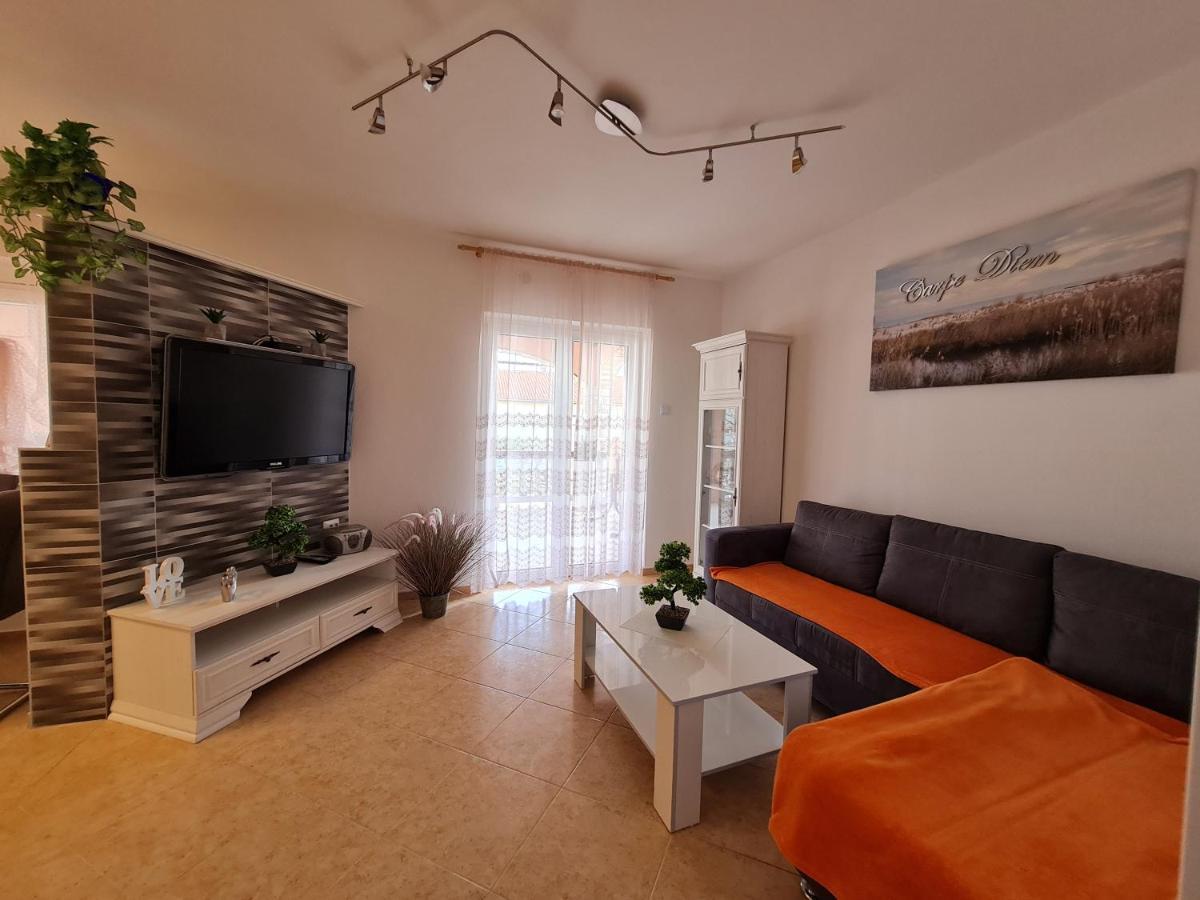 נובי ווינודולסקי Apartman Joki מראה חיצוני תמונה
