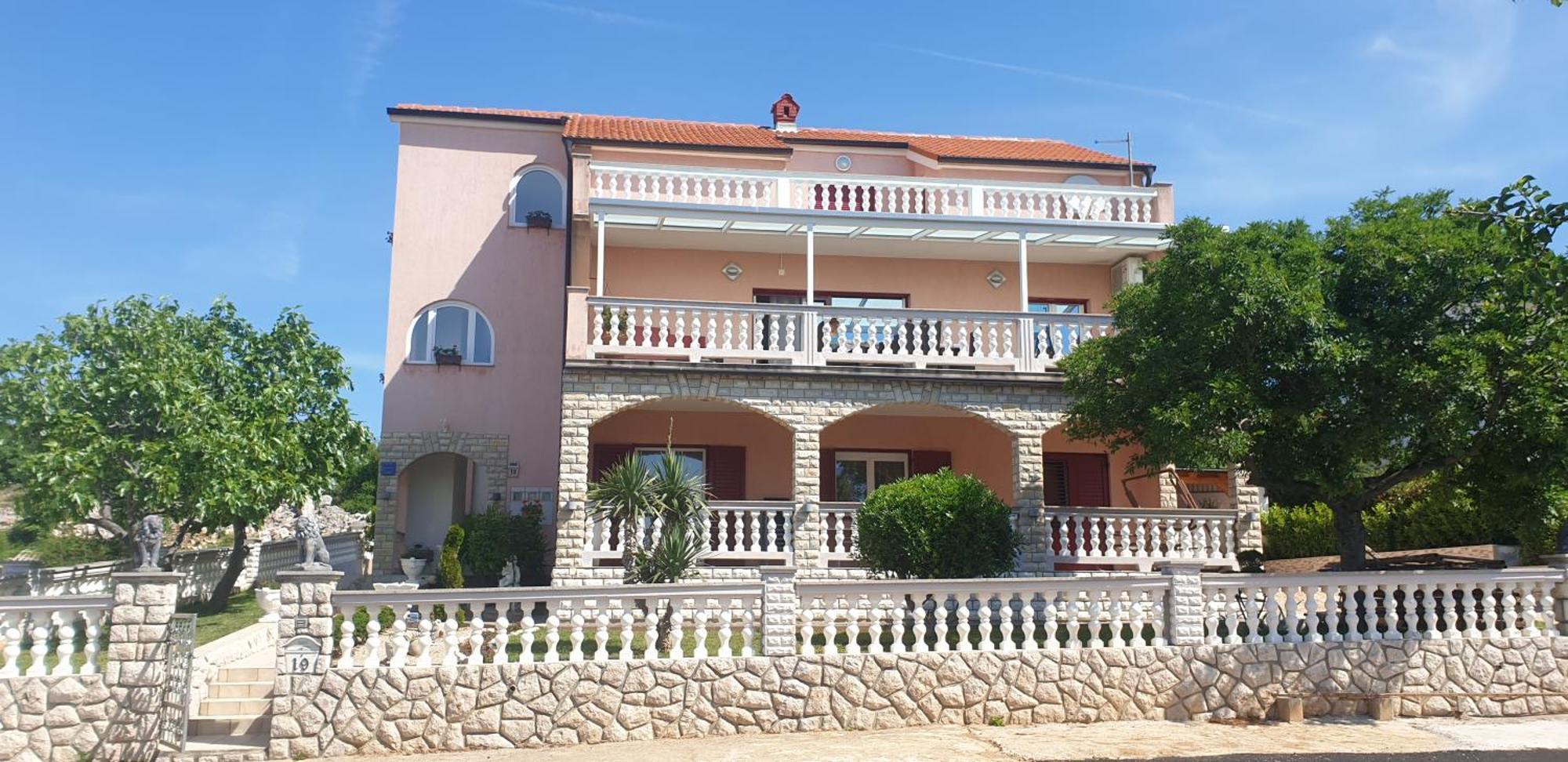 נובי ווינודולסקי Apartman Joki מראה חיצוני תמונה