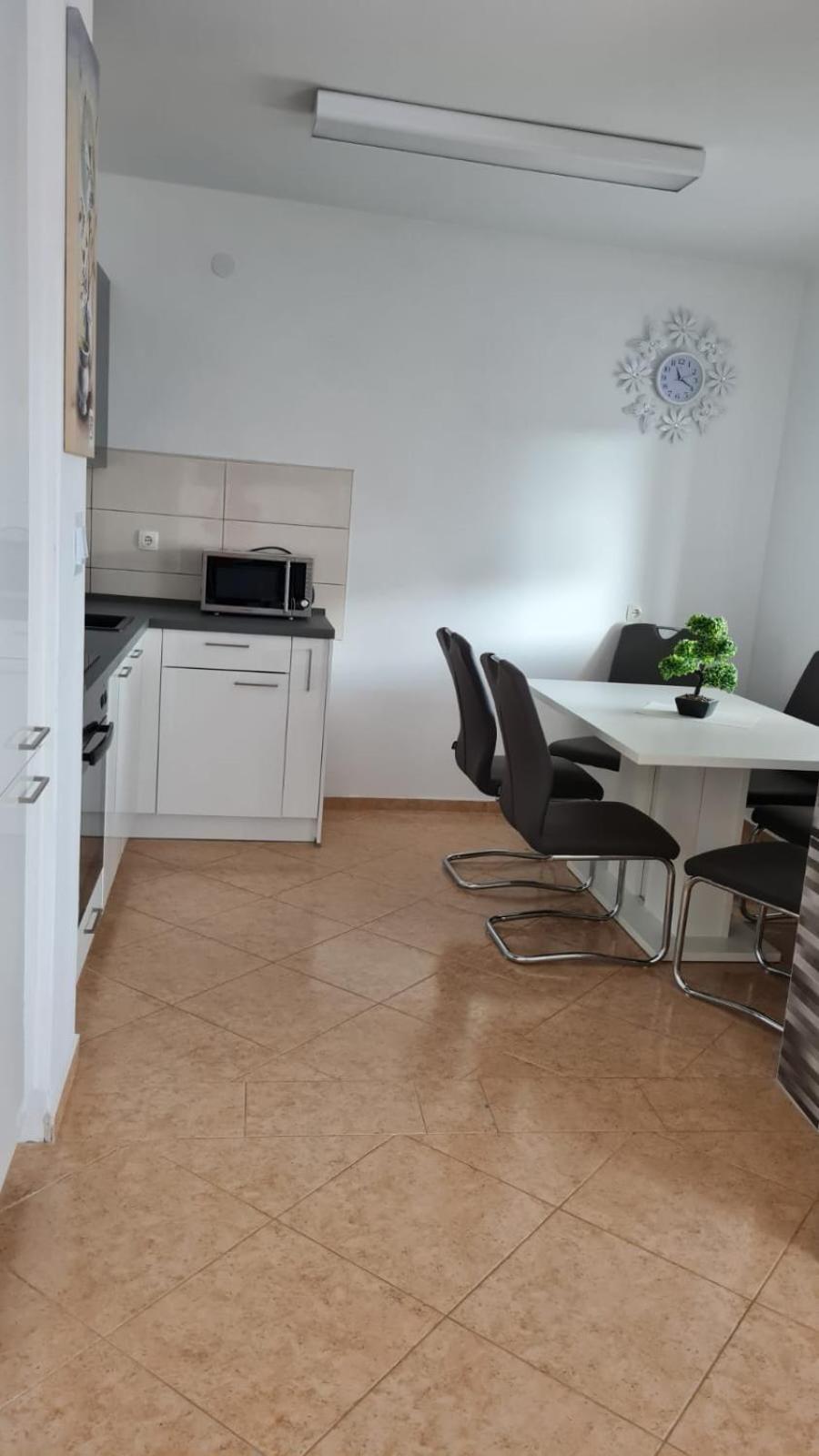 נובי ווינודולסקי Apartman Joki מראה חיצוני תמונה